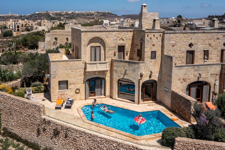 Malta-pool.jpg