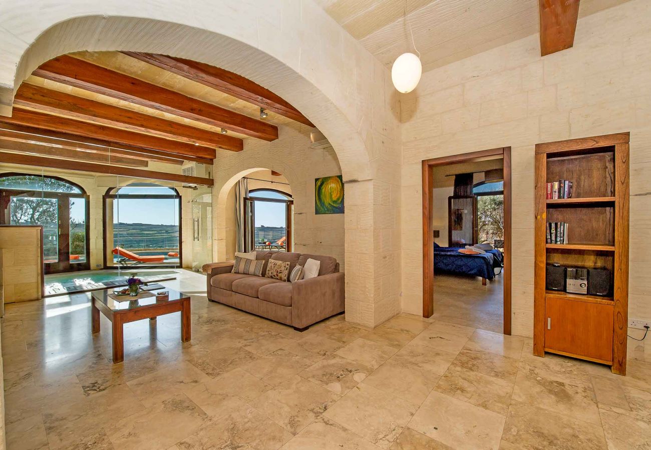 luxury gozo villa