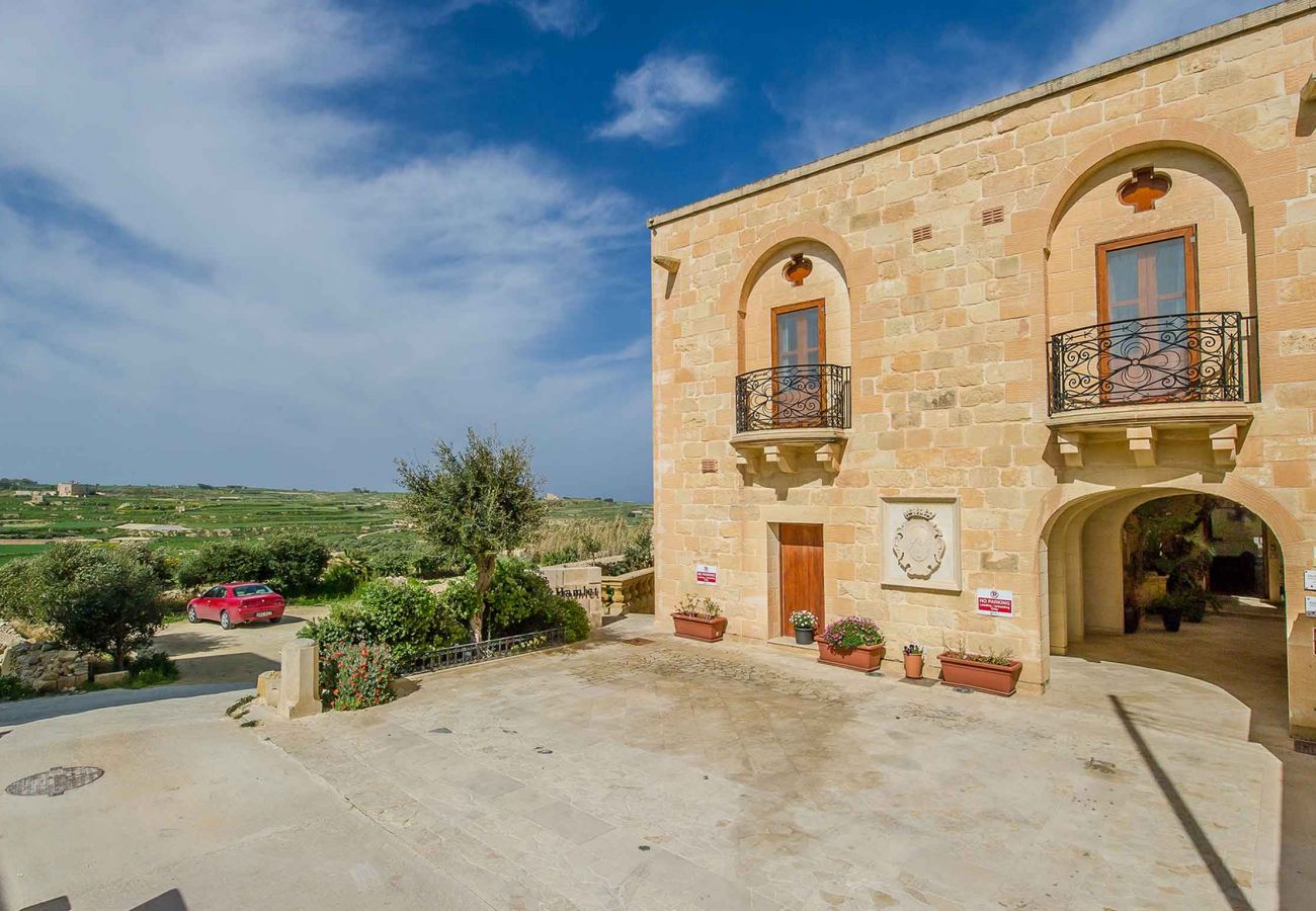 gozo farmhouses