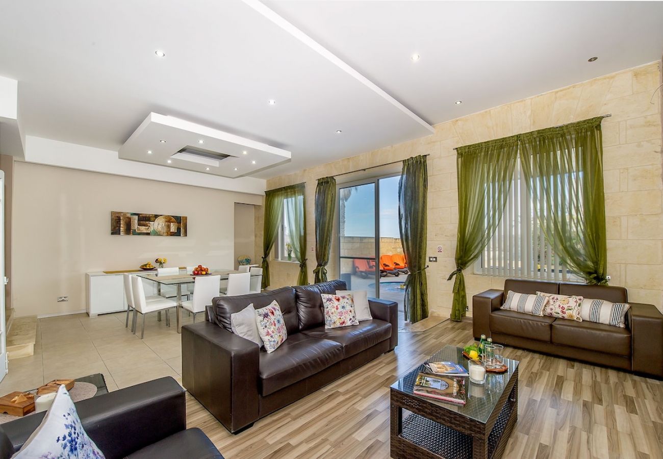 Country house in Ta' Kerċem - Kampnar Holiday Home