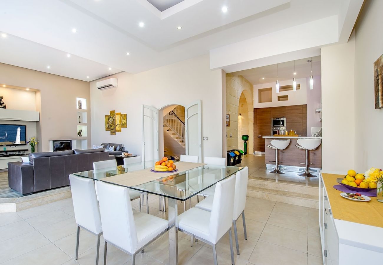 Country house in Ta' Kerċem - Kampnar Holiday Home