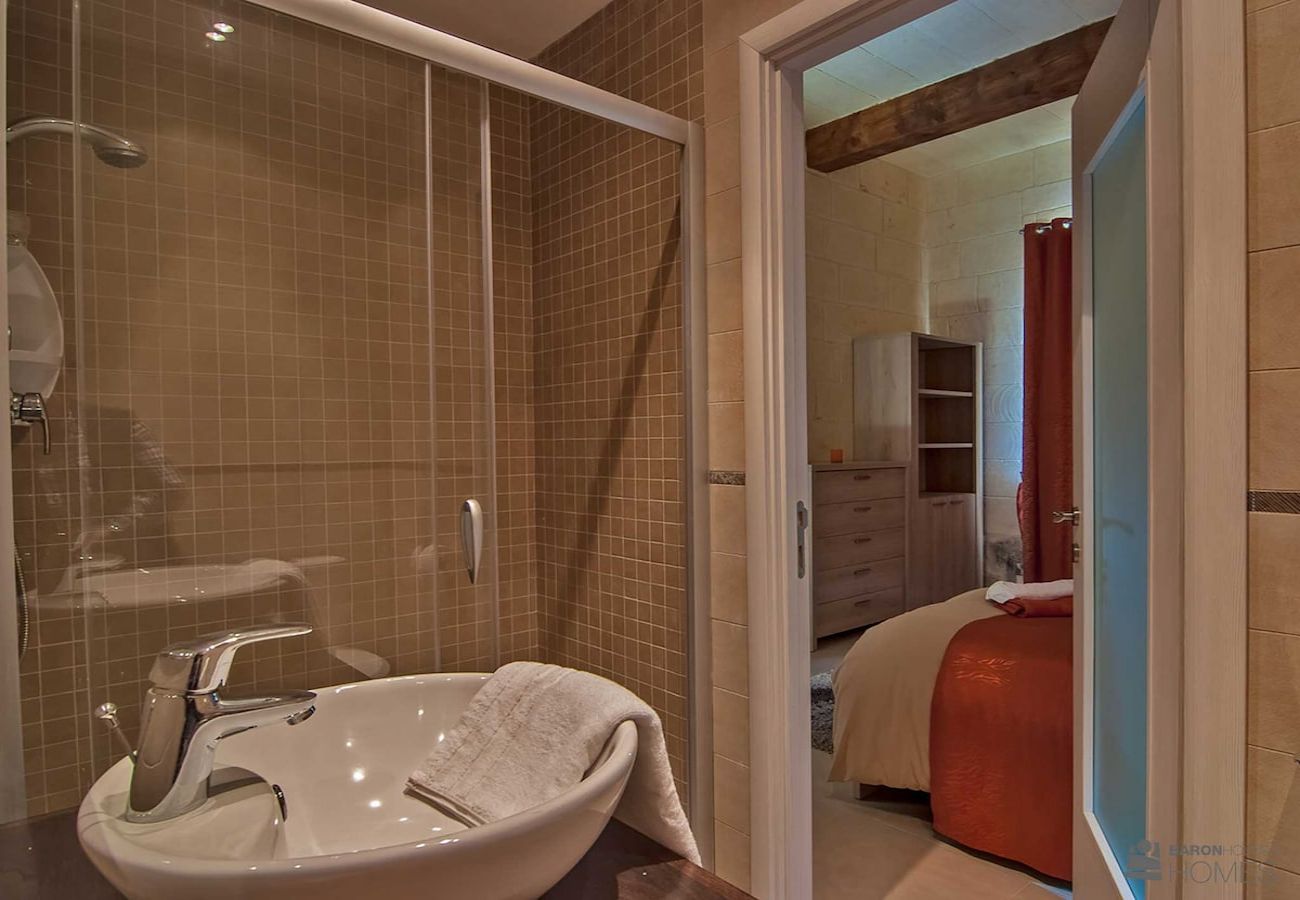 Country house in Ta' Kerċem - Kampnar Holiday Home