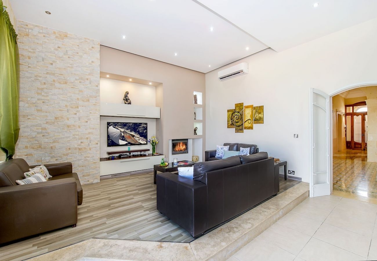 Country house in Ta' Kerċem - Kampnar Holiday Home