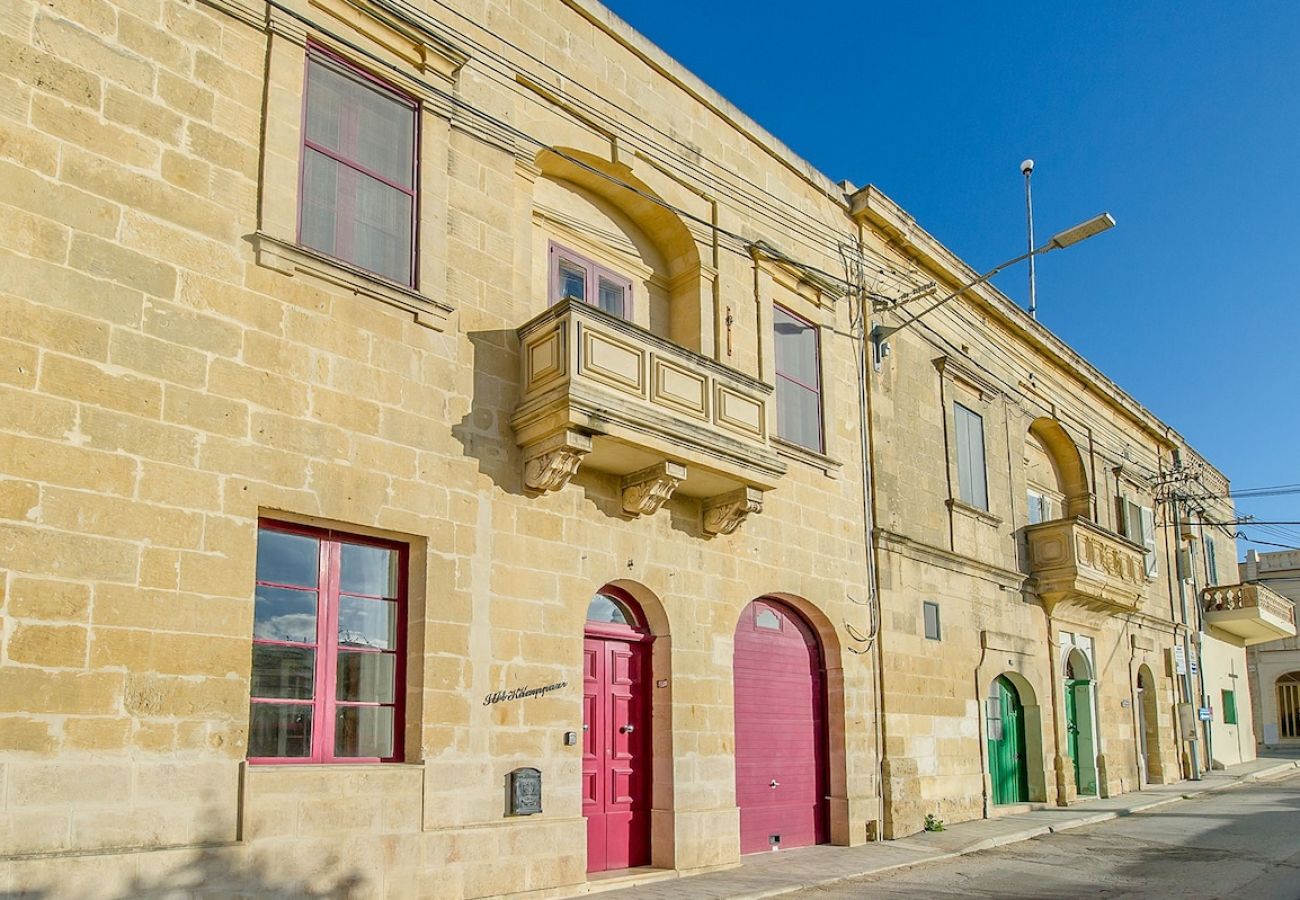 Country house in Ta' Kerċem - Kampnar Holiday Home