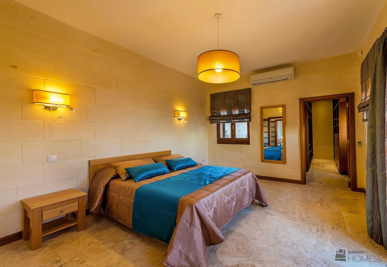 Country house in San Lawrenz - The Almonds Holiday Home