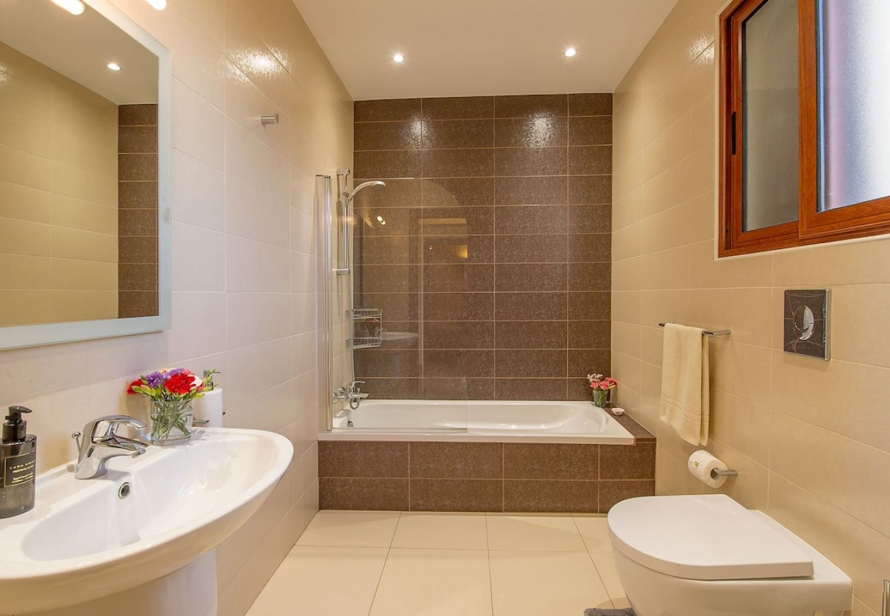 Country house in L-Għasri - Tfiefa The Holiday Home