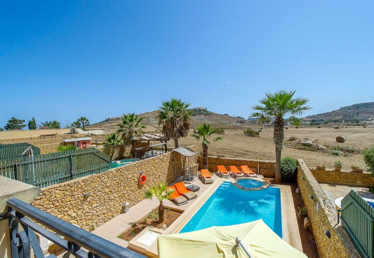 Country house in L-Għasri - Tfiefa The Holiday Home
