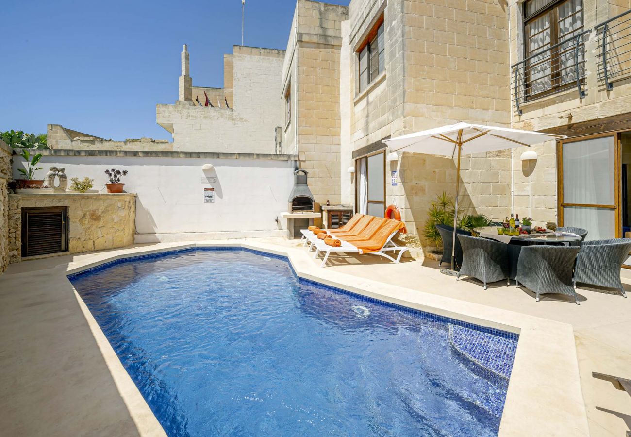 Country house in Ix-Xagħra - Razzett Luna Holiday Home