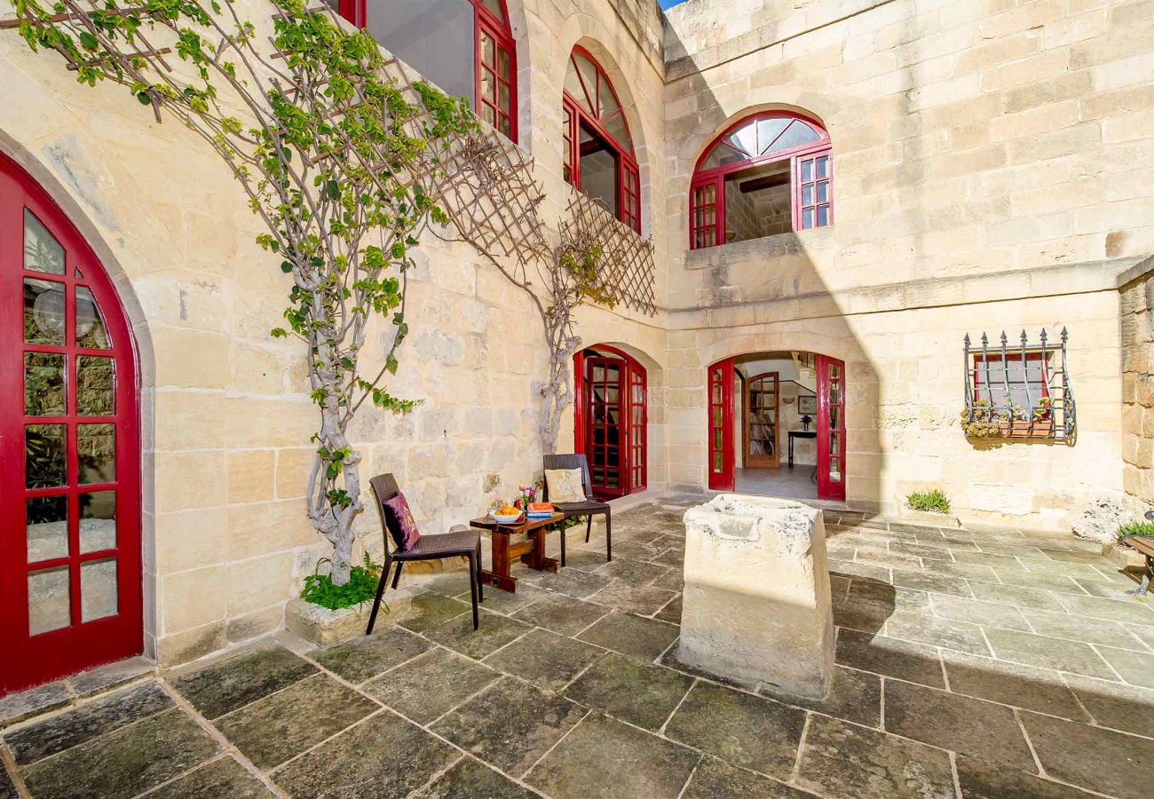 traditional gozo farmhouse