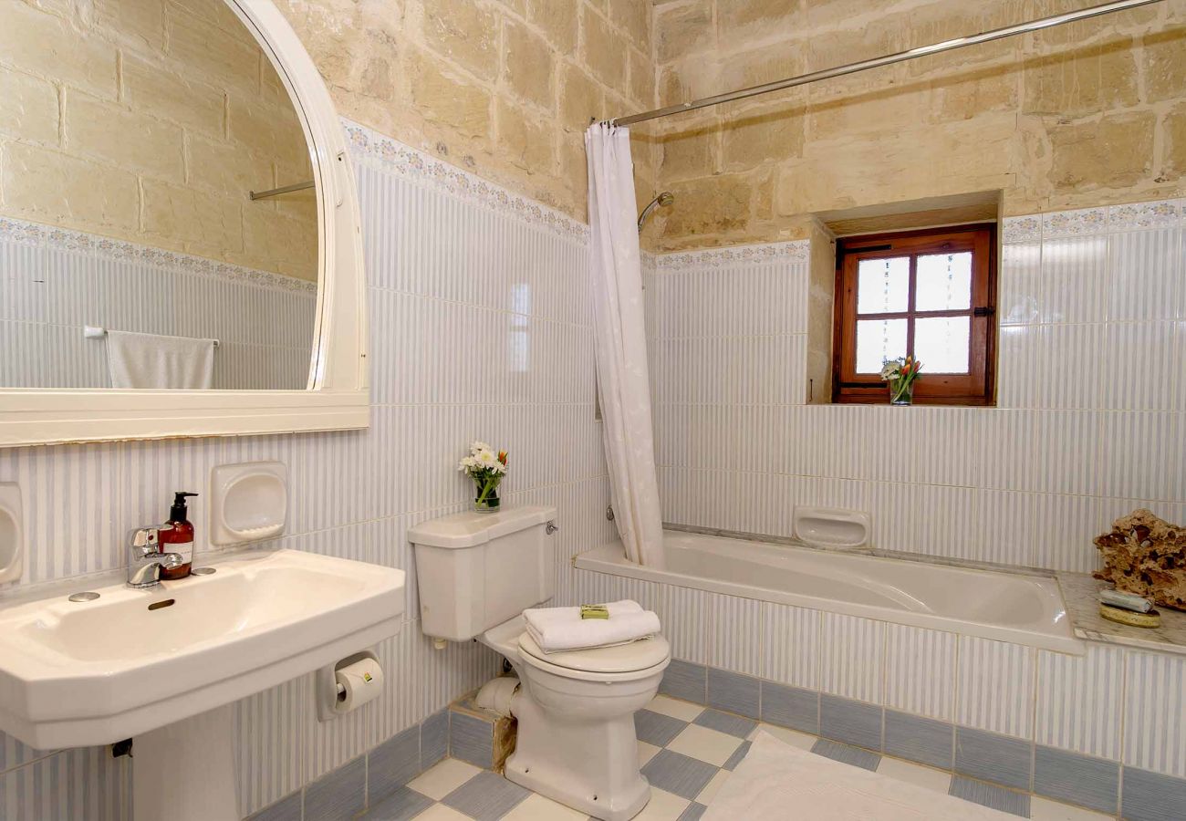 bathroom gozo farmhouse