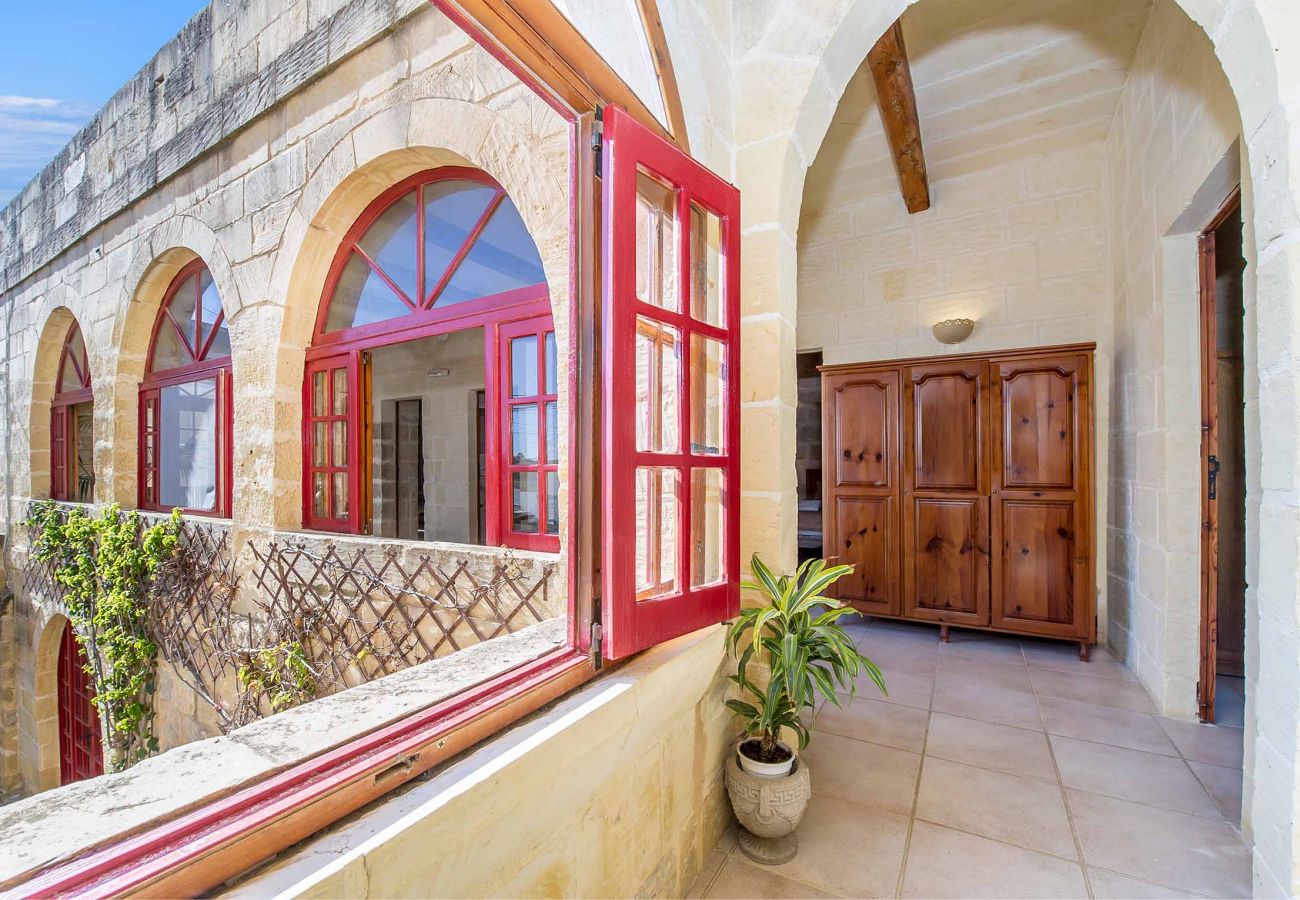 gozo rentals farmhouse