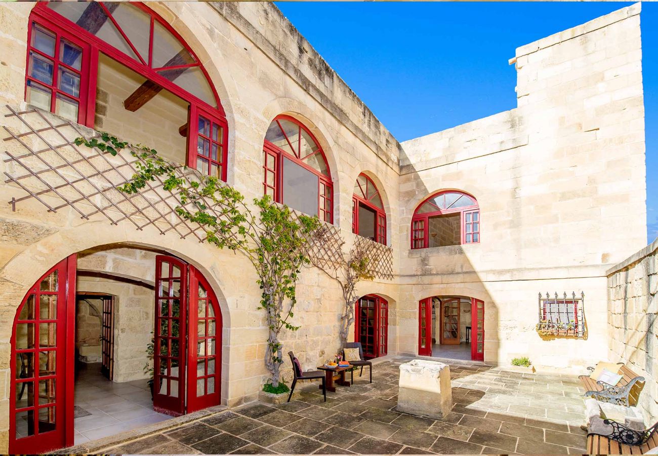 gozo farmhouse courtyard