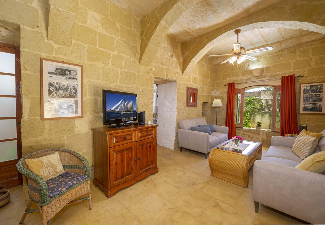 Country house in L-Għasri - Oleandra Holiday Home