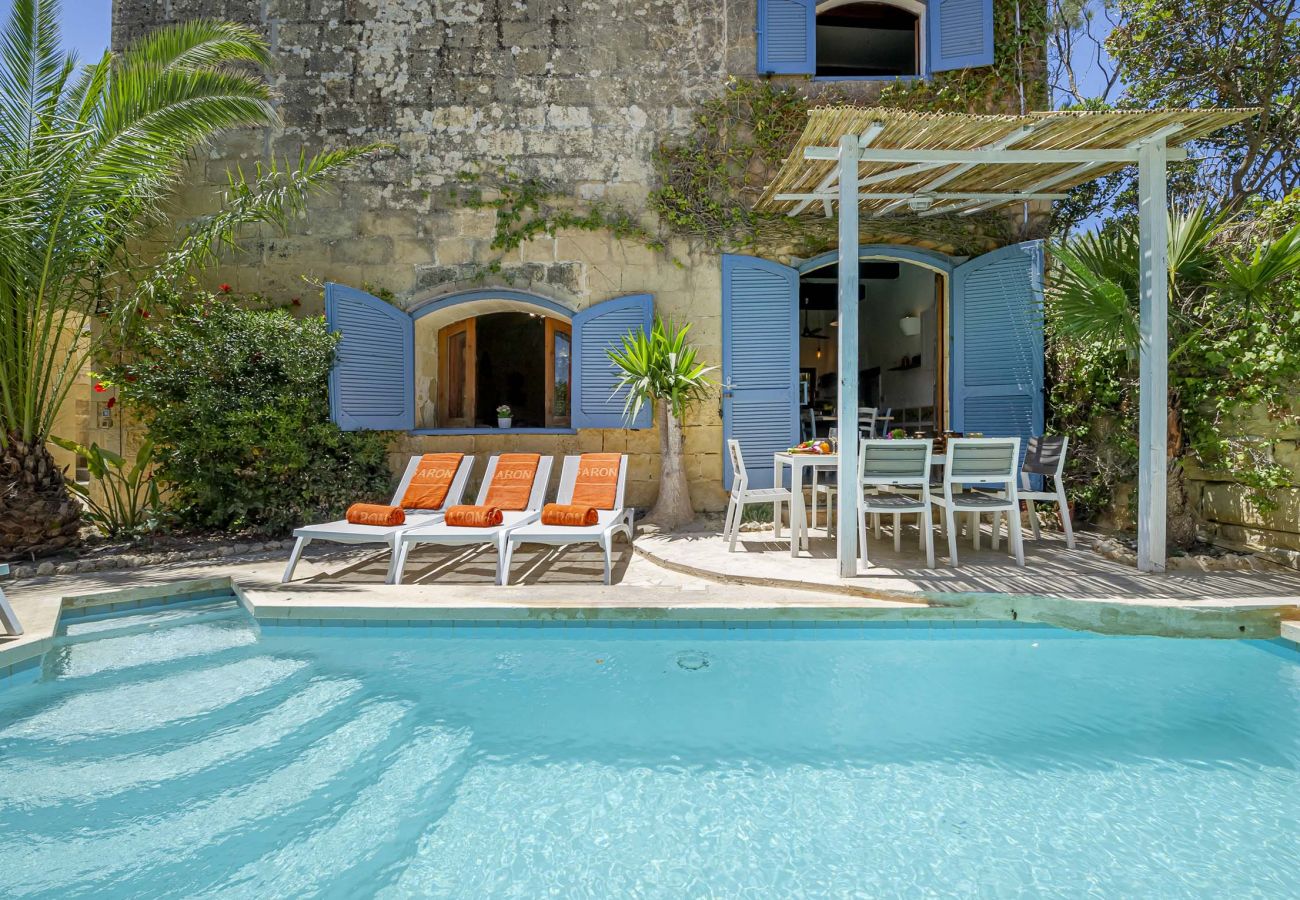 Country house in L-Għasri - Oleandra Holiday Home