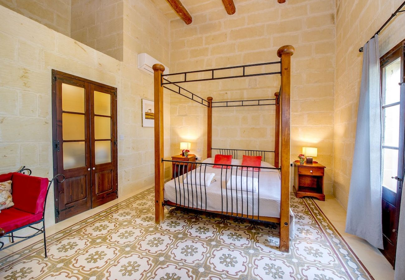 Country house in L-Għasri - Ta Gananz Holiday Home