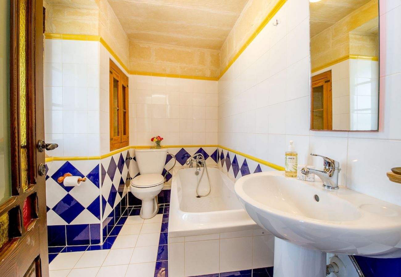 Country house in L-Għasri - Ta Gananz Holiday Home