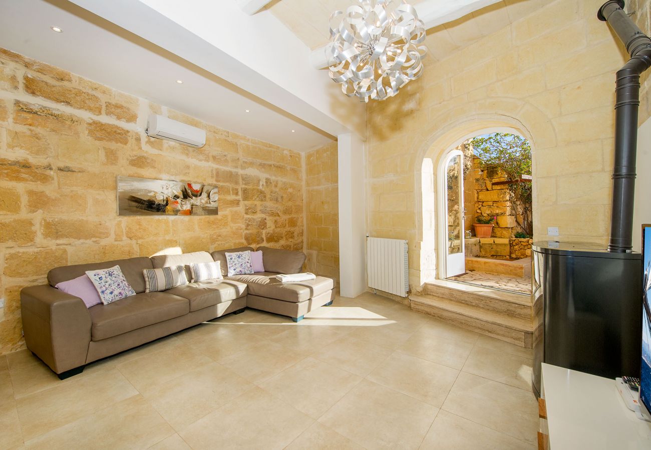 Country house in In-Nadur - Sulda Brill    Holiday Home