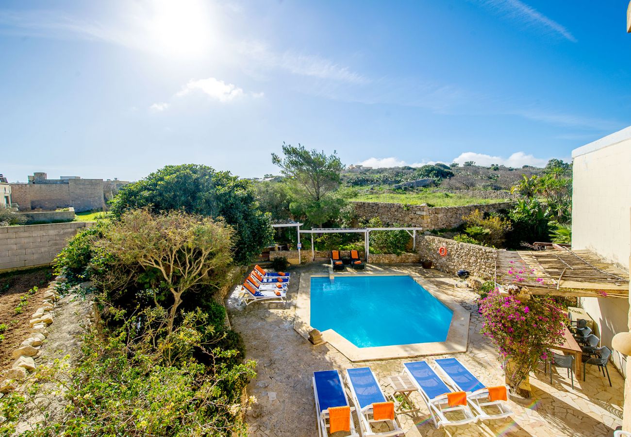 Country house in In-Nadur - Sulda Brill    Holiday Home