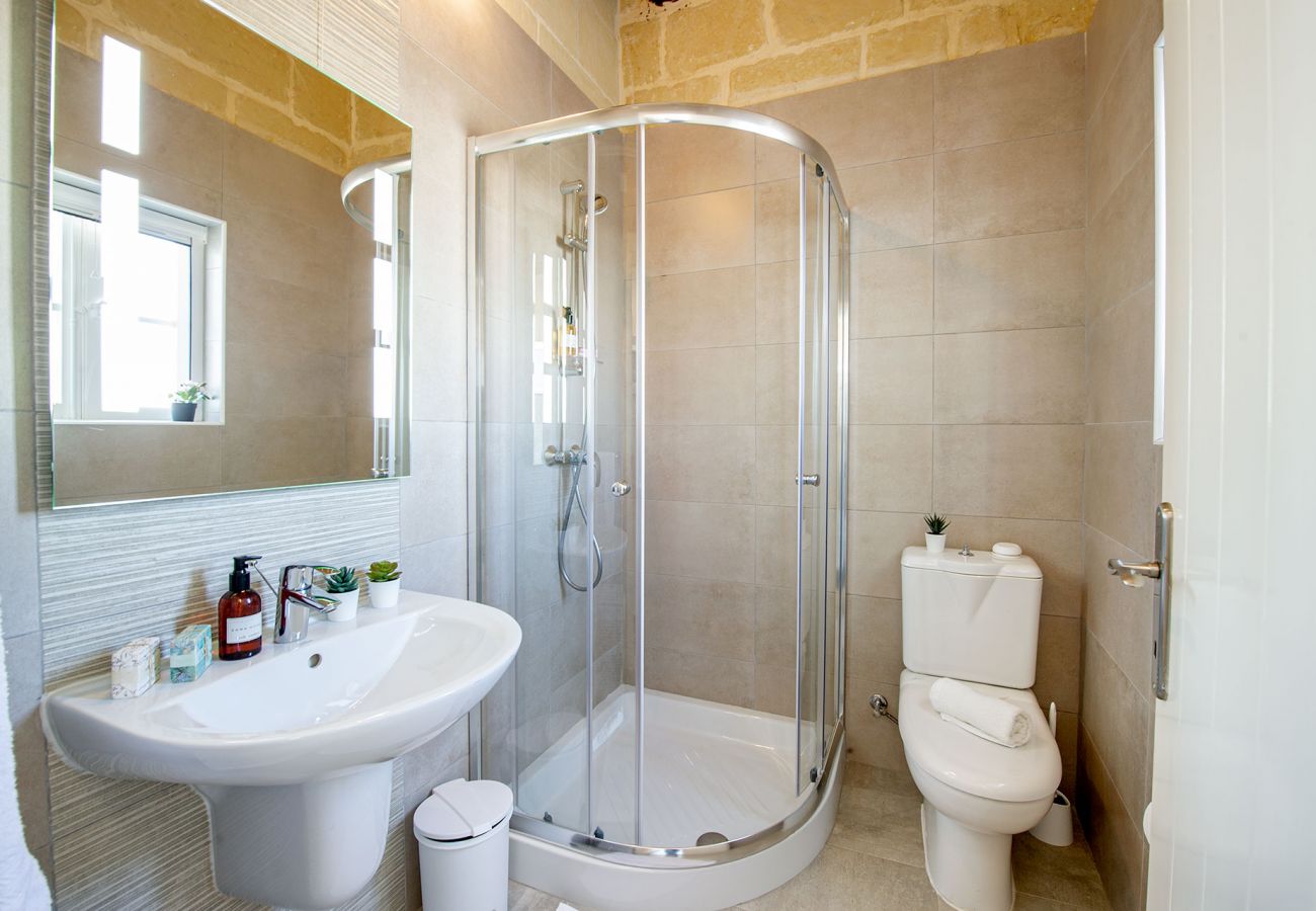 Country house in Ta' Kerċem - Dar It-Torri Holiday Home