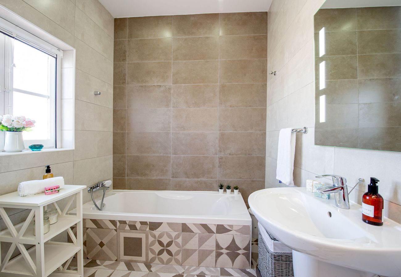 Country house in Ta' Kerċem - Dar It-Torri Holiday Home