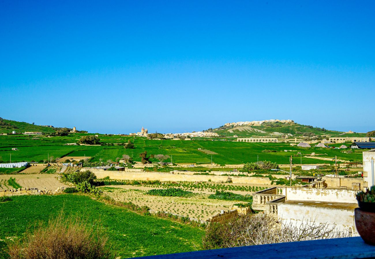 Country house in Ta' Kerċem - Dar It-Torri Holiday Home