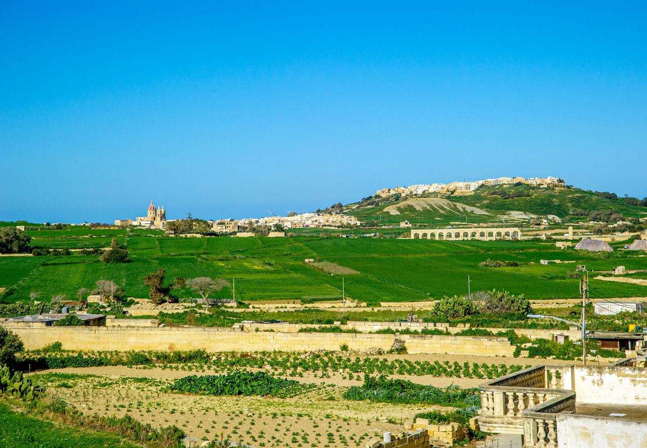 Country house in Ta' Kerċem - Dar It-Torri Holiday Home