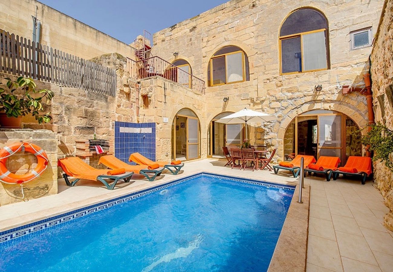 Country house in In-Nadur - Lellux   Holiday   Home