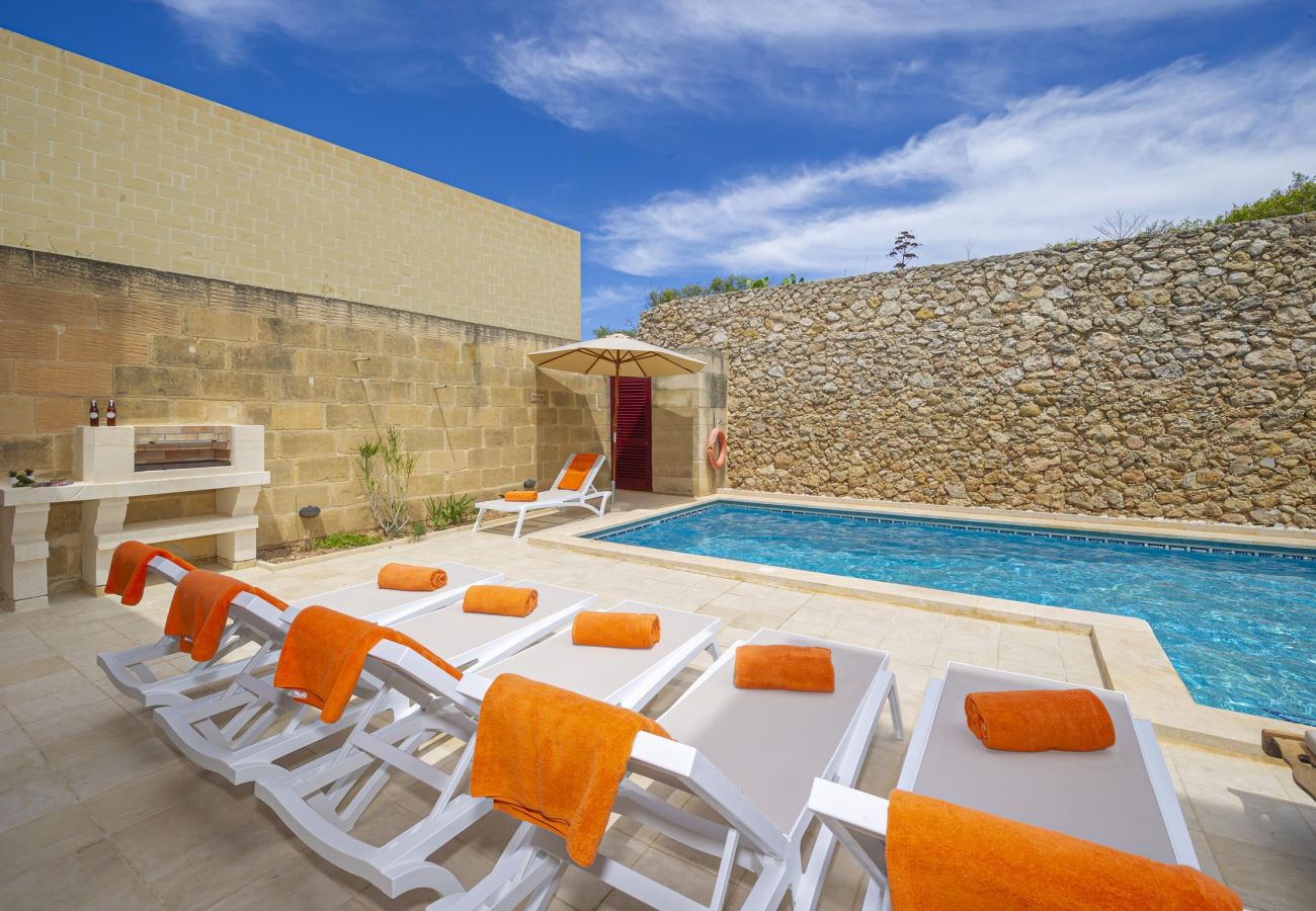 Country house in In-Nadur - Narcisa Holiday Home