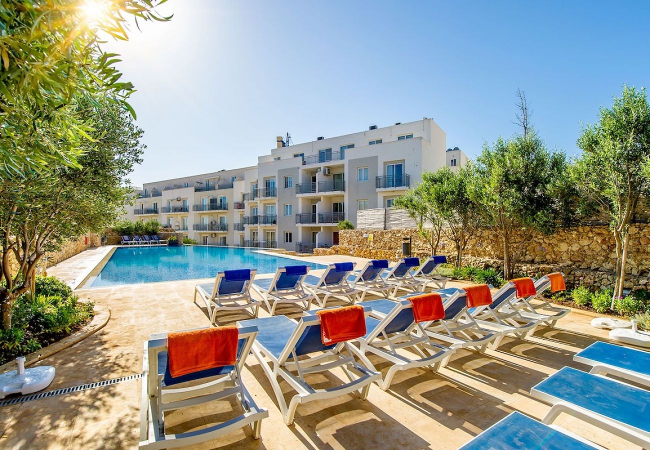 Apartment in Marsalforn - The Hillock North G16