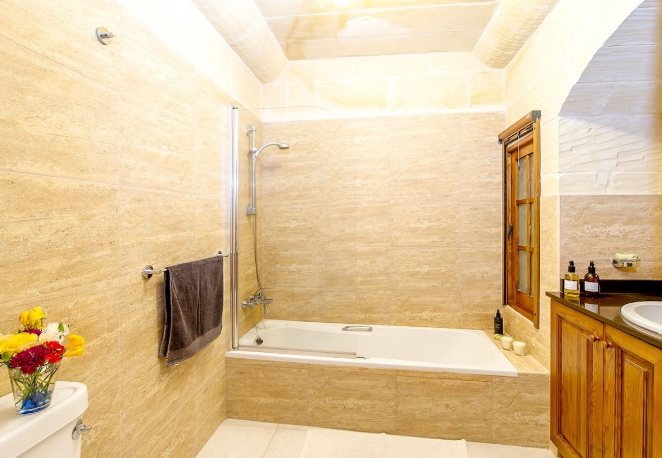 Country house in In-Nadur - Ta Rena Holiday Home