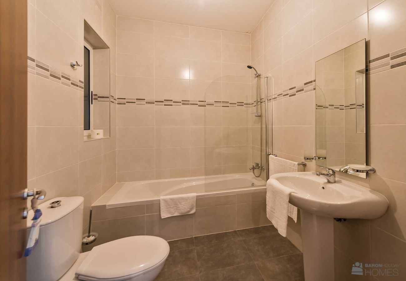 Apartment in Marsalforn - The Hillock North B9