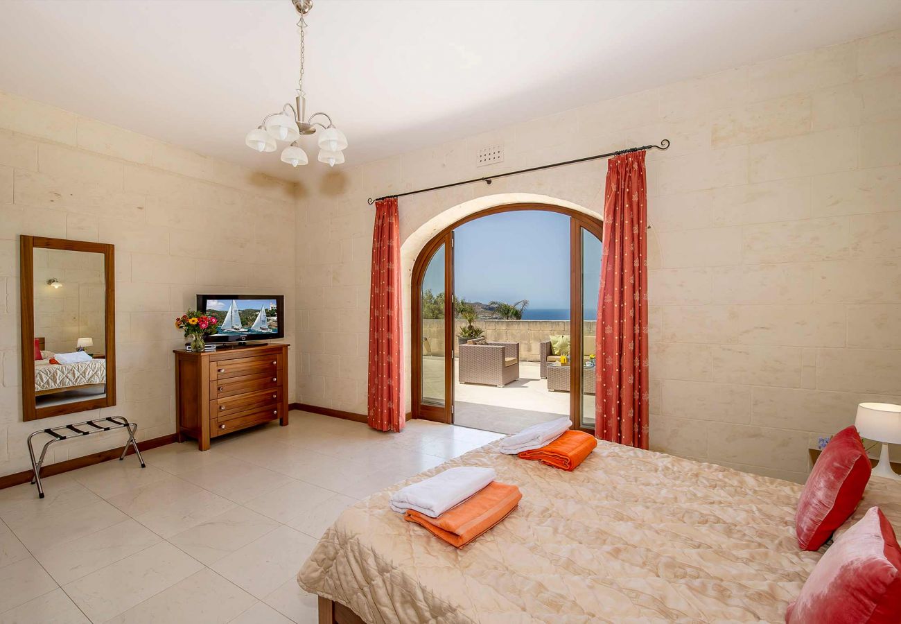 Country house in San Lawrenz - The Olives Holiday Home