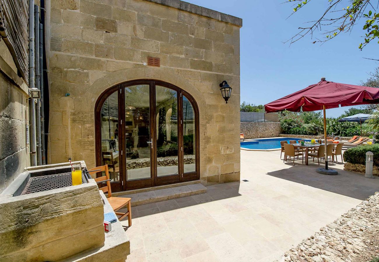 rent farmhouse in gozo