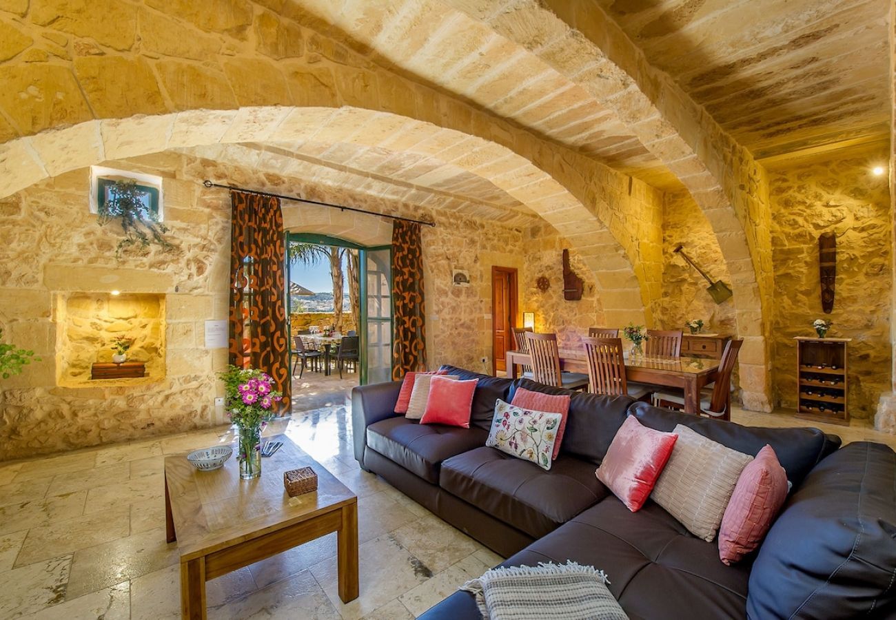 Country house in Ta' Kerċem - Razzett Tuta Holiday Home