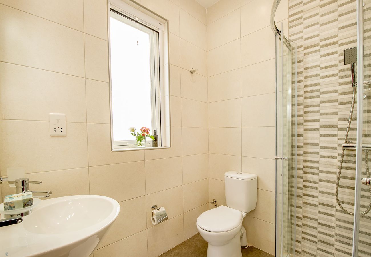 Apartment in Marsalforn - The Hillock Penthouse B17