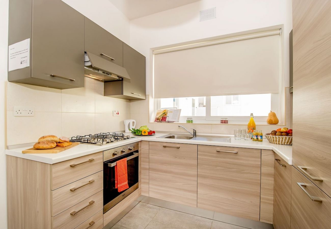 Apartment in Marsalforn - The Hillock Penthouse North C11