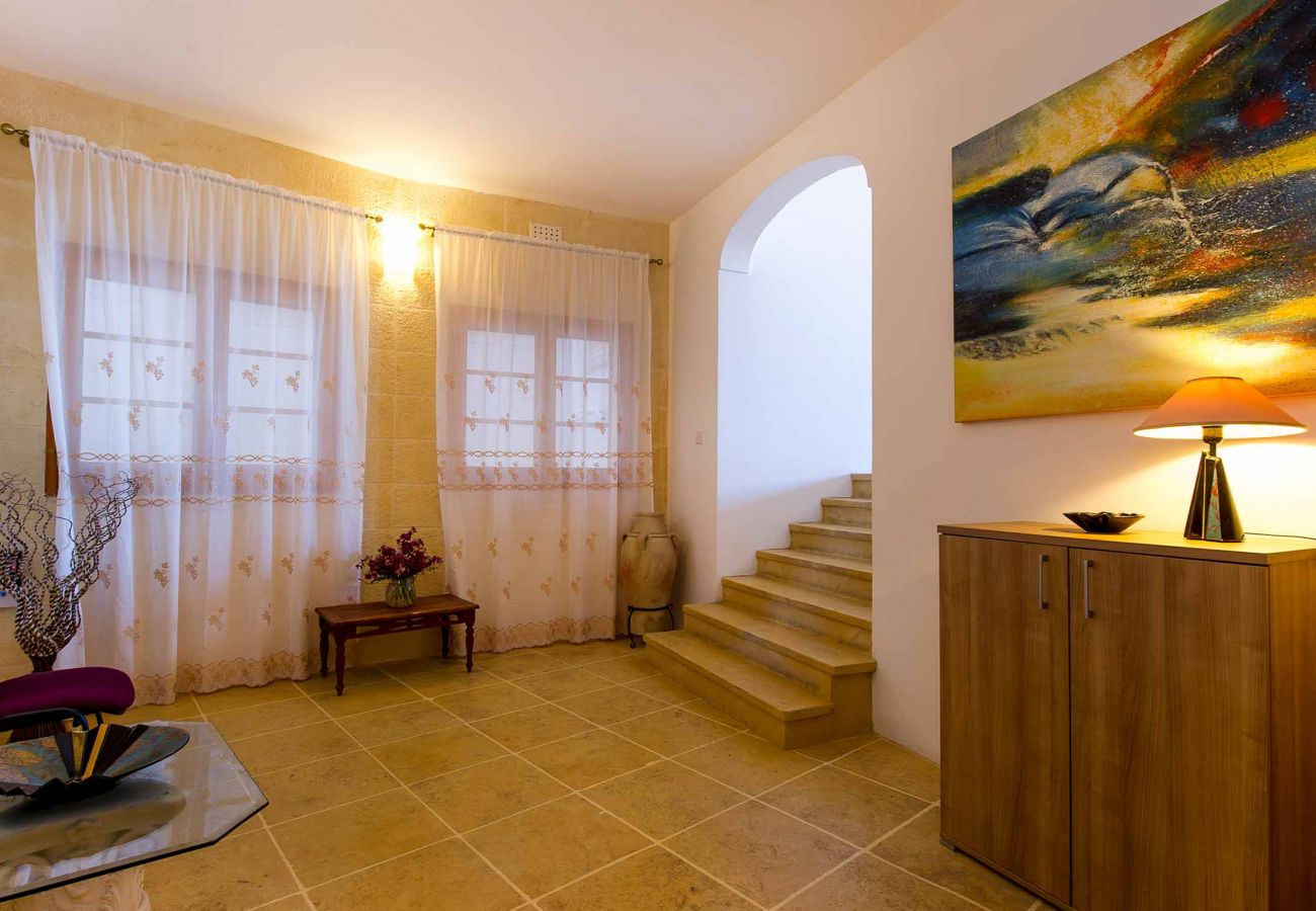 Country house in Ta' Kerċem - Four winds Holiday Home