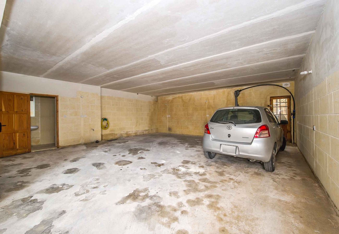 parking space at gozo villa