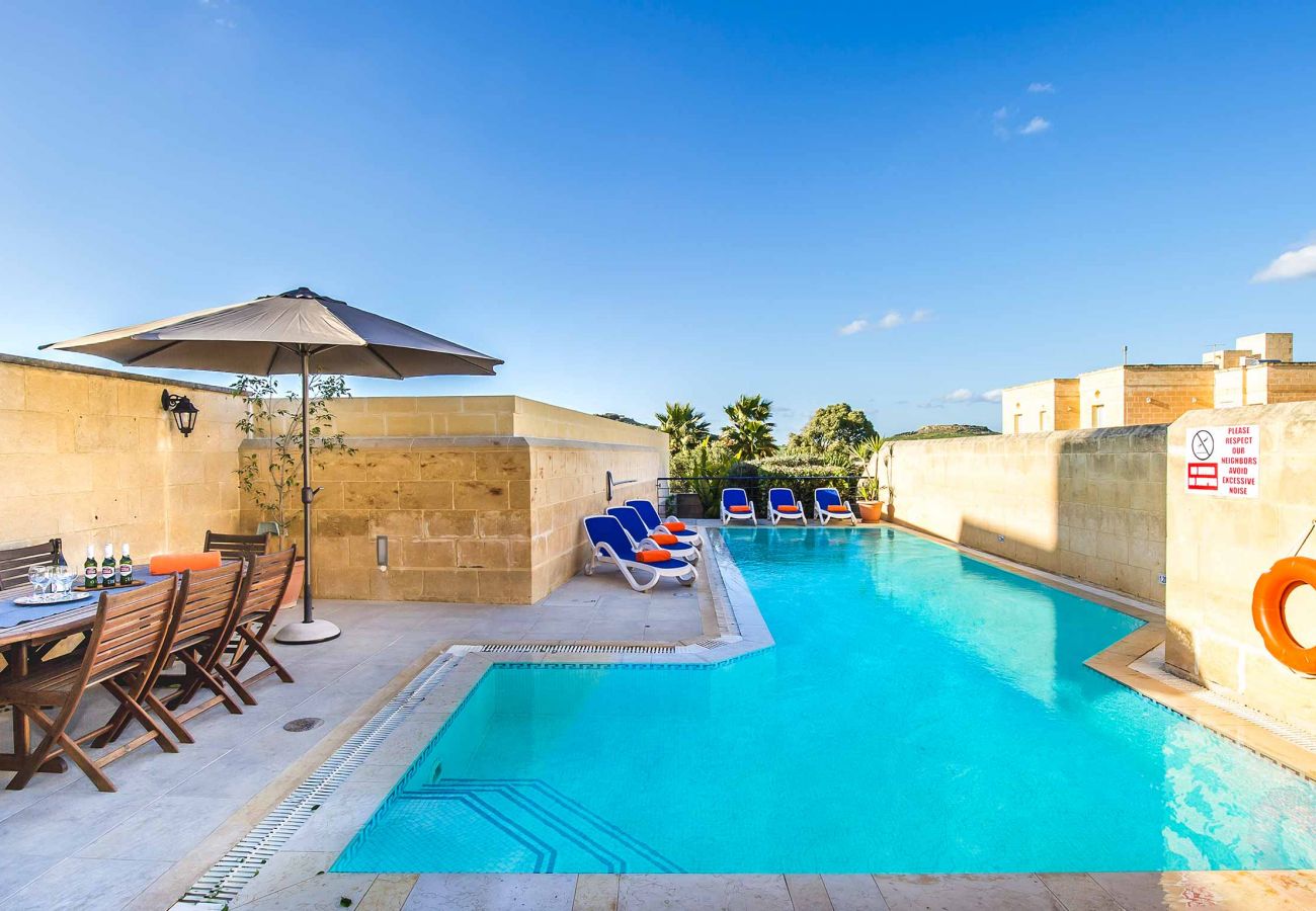 malta farmhouse with pool