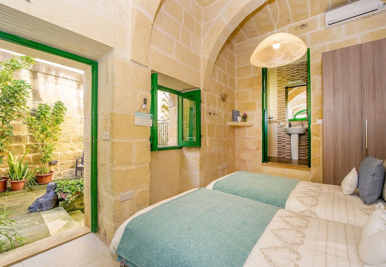 Country house in Ta' Kerċem - The Valley Holiday Home