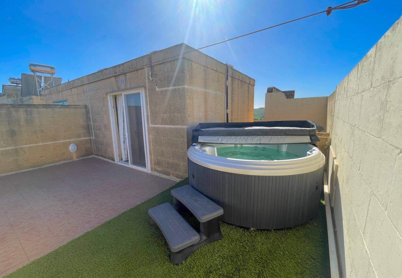 Country house in Ix-Xagħra - The Blue House Holiday Home