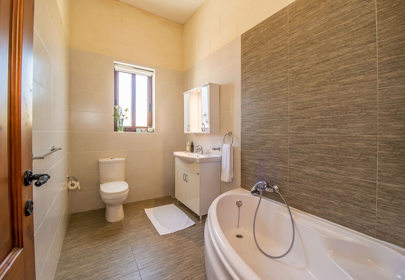 Country house in Għajnsielem - The Harbour Holiday Home