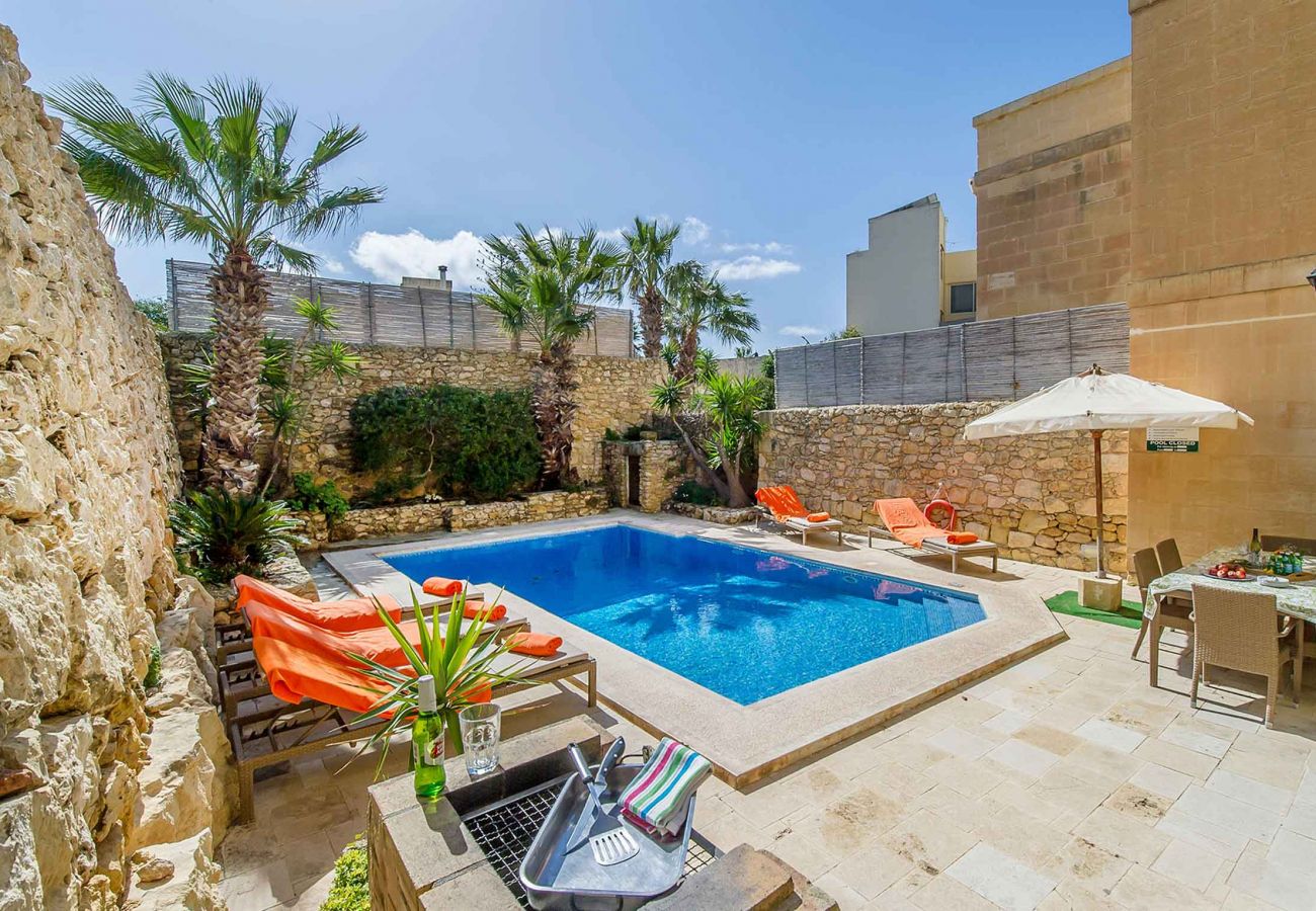 malta villa with pool