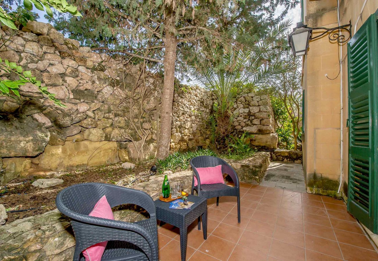 Country house in Ta' Sannat - Djar ta Menzja 1 Holiday Home