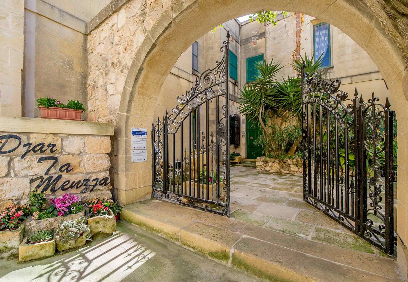 entrance holiday homes in gozo