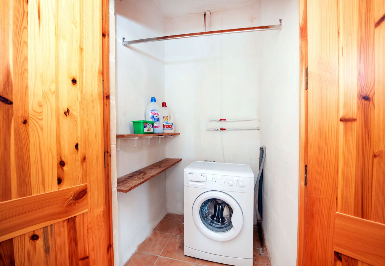 Country house in Iż-Żebbuġ - Ta Indri Holiday Home