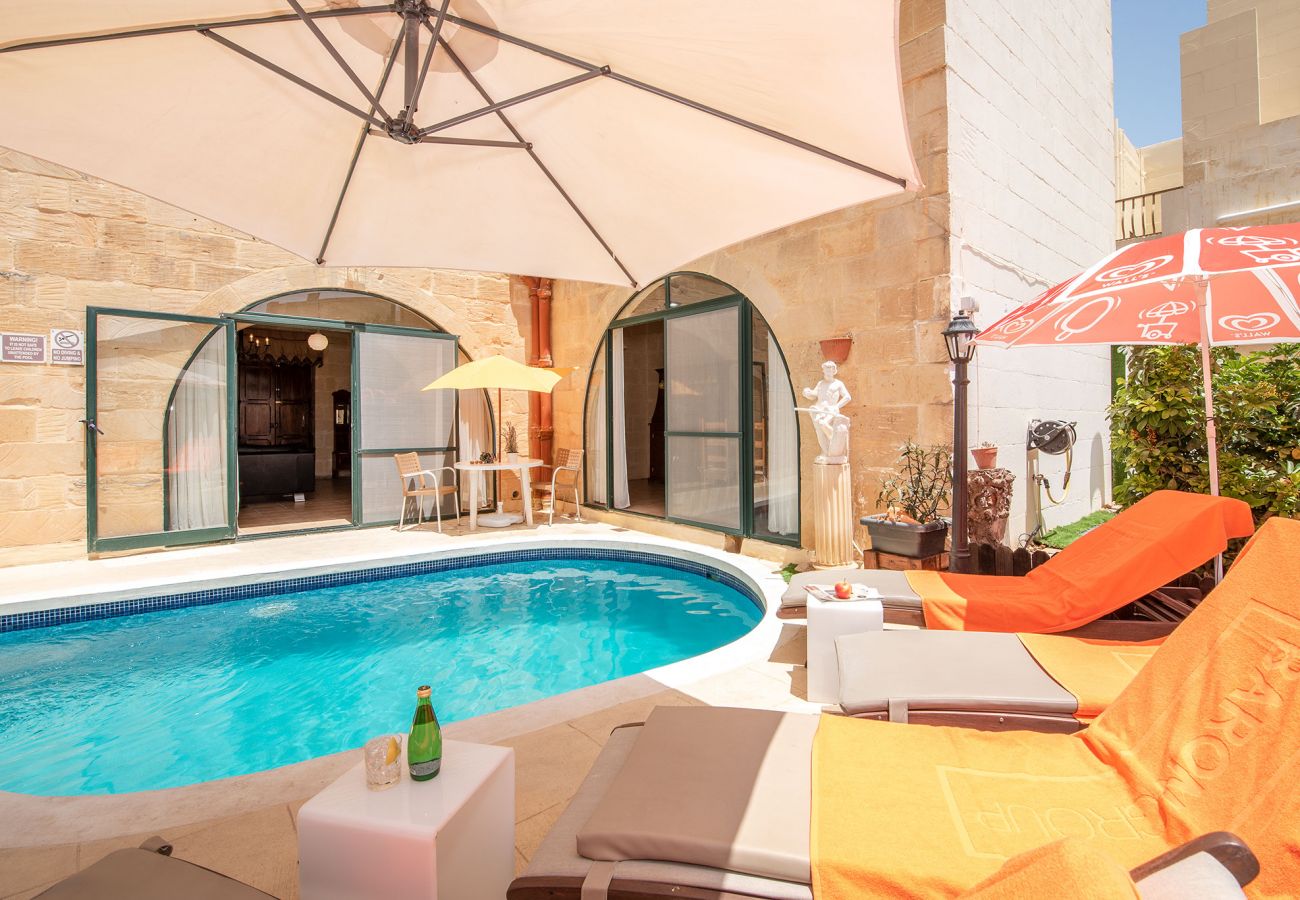 Country house in Iż-Żebbuġ - Ta Indri Holiday Home