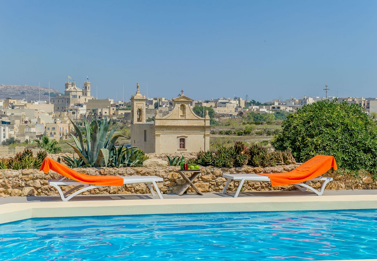 Country house in L-Għarb - Dar Guz Holiday Home