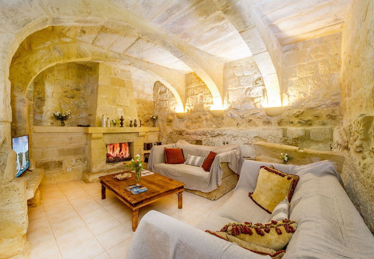 Country house in L-Għarb - Dar Guz Holiday Home