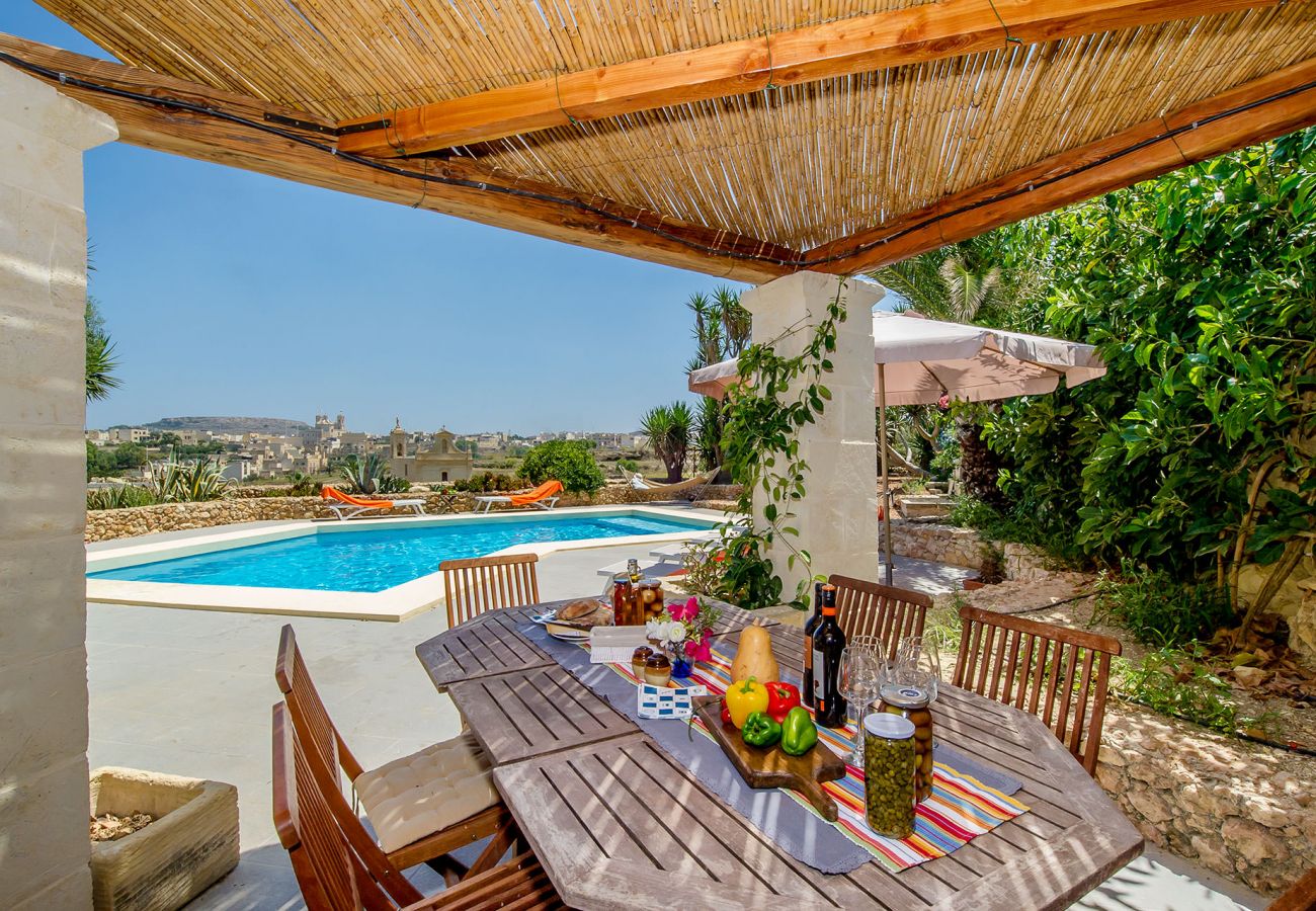 Country house in L-Għarb - Dar Guz Holiday Home
